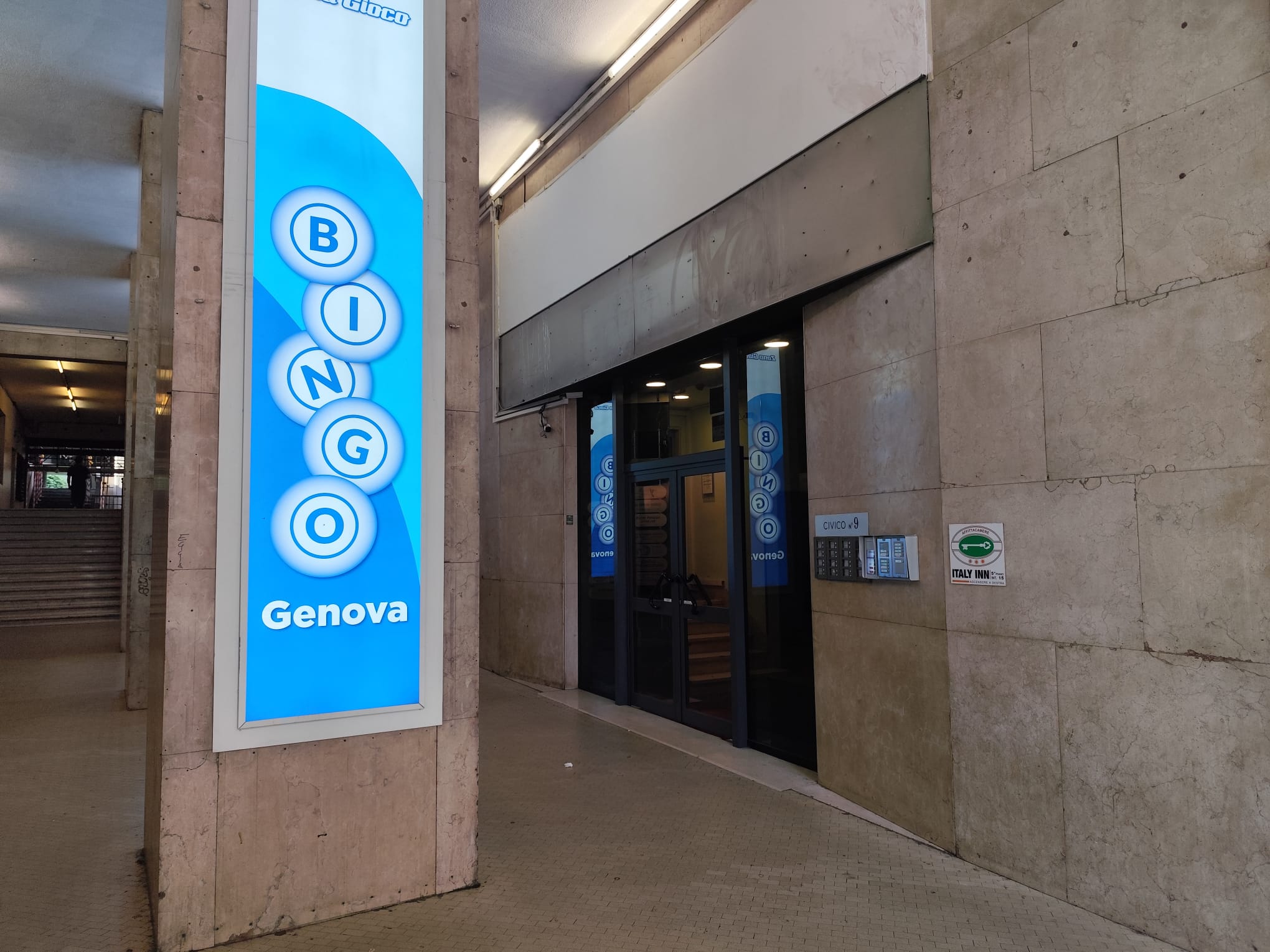 Ingresso ed Edificio - Foto 5